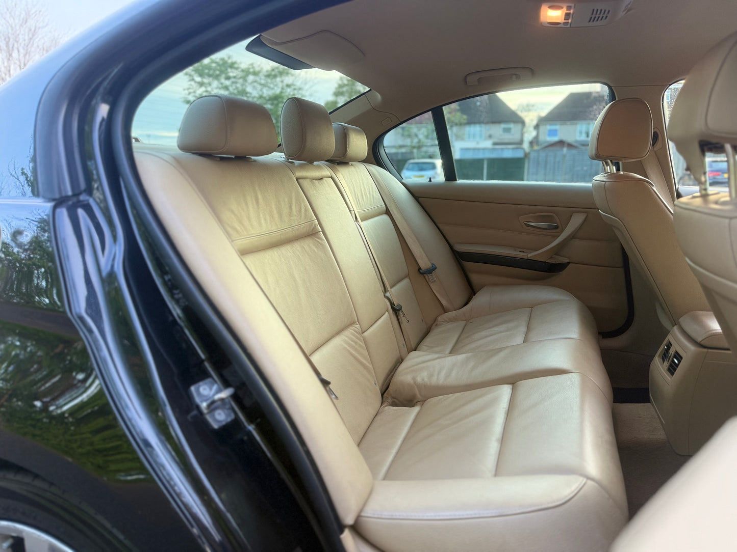BMW 3 SERIES 320i SE Business Edition 4dr