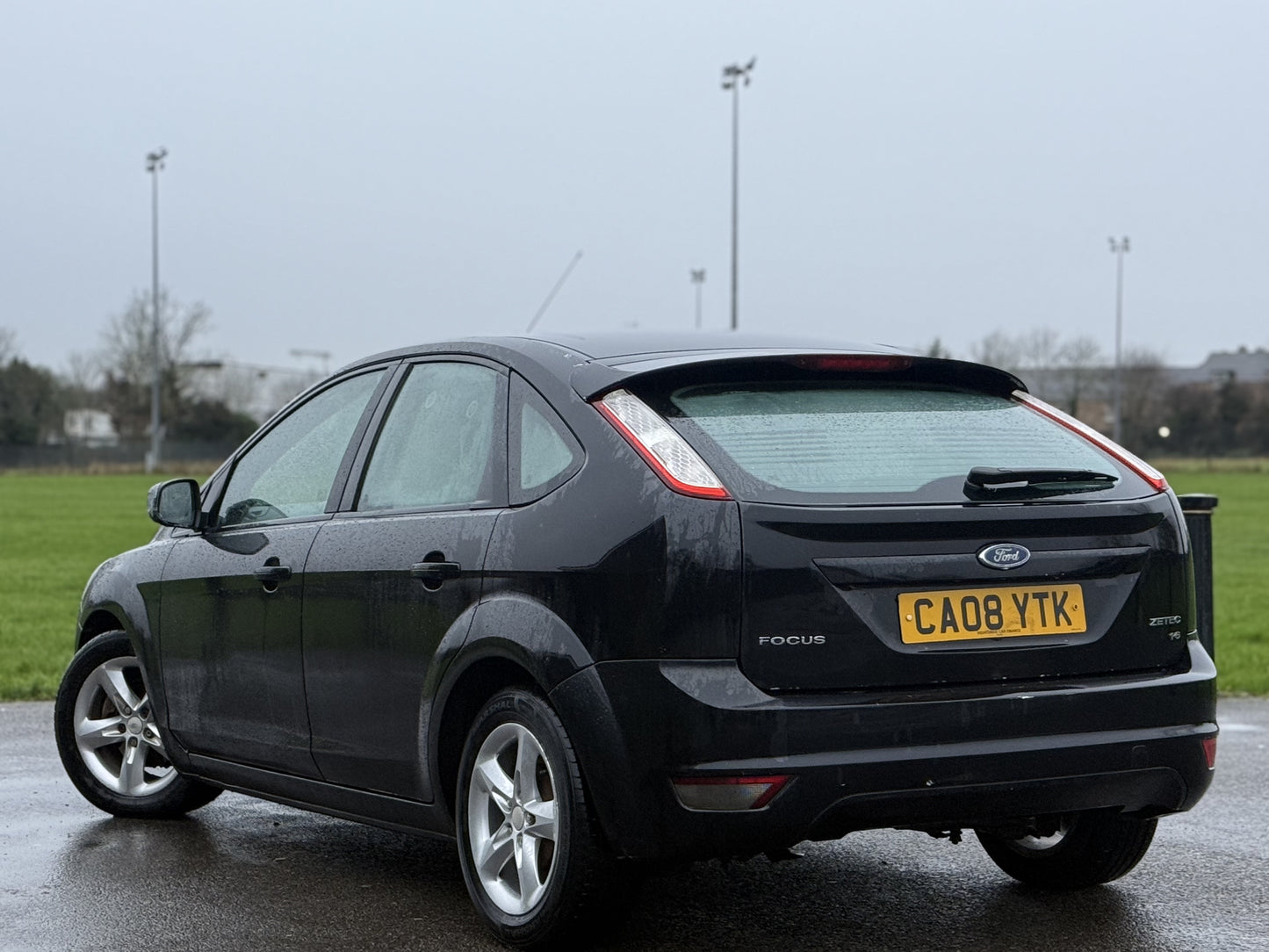 FORD FOCUS 1.6 Zetec 5dr Auto