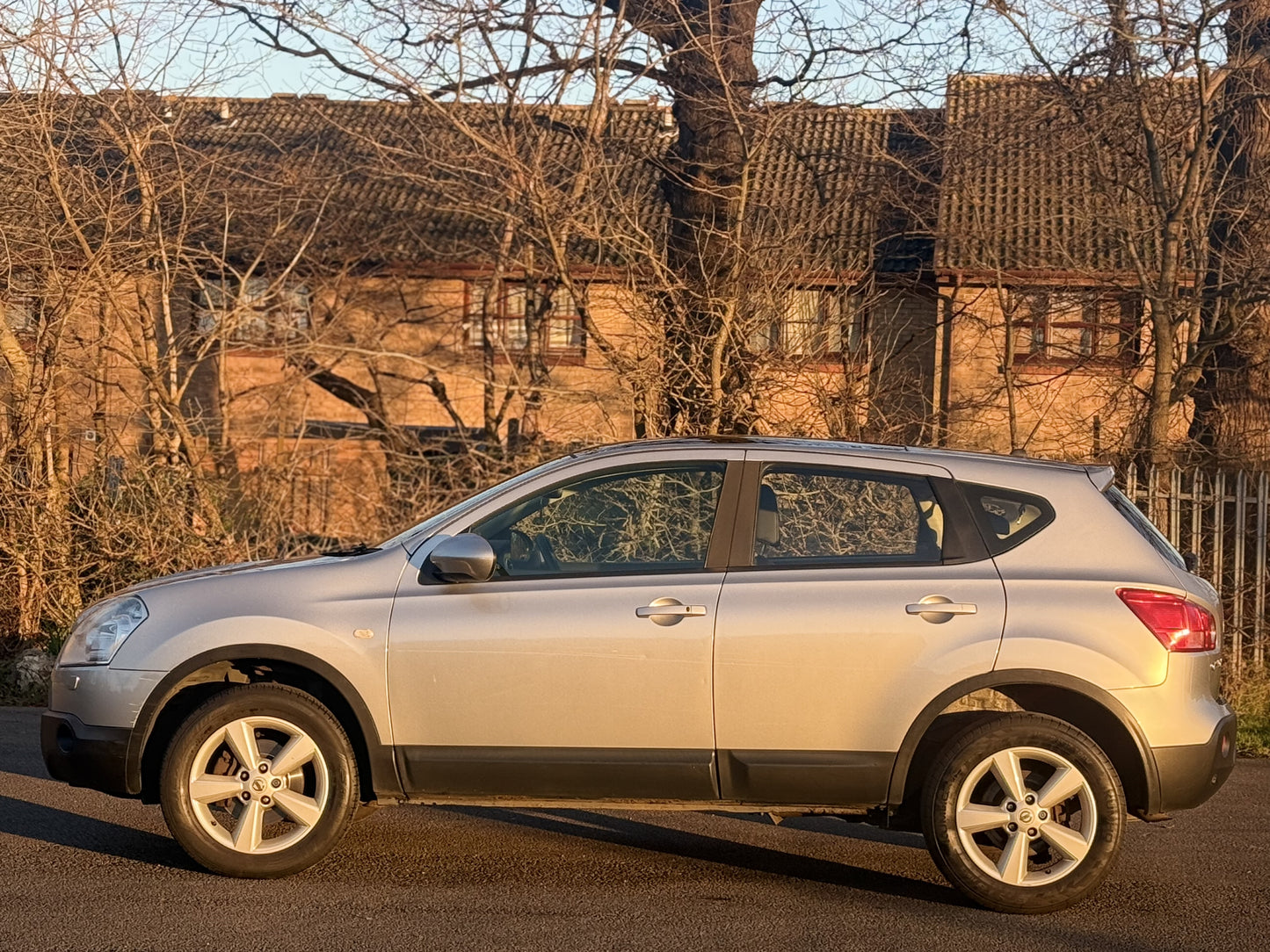 NISSAN QASHQAI 1.6 Tekna 5dr