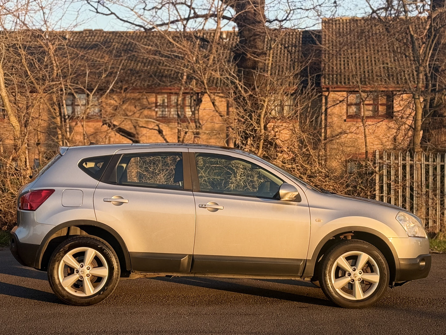 NISSAN QASHQAI 1.6 Tekna 5dr