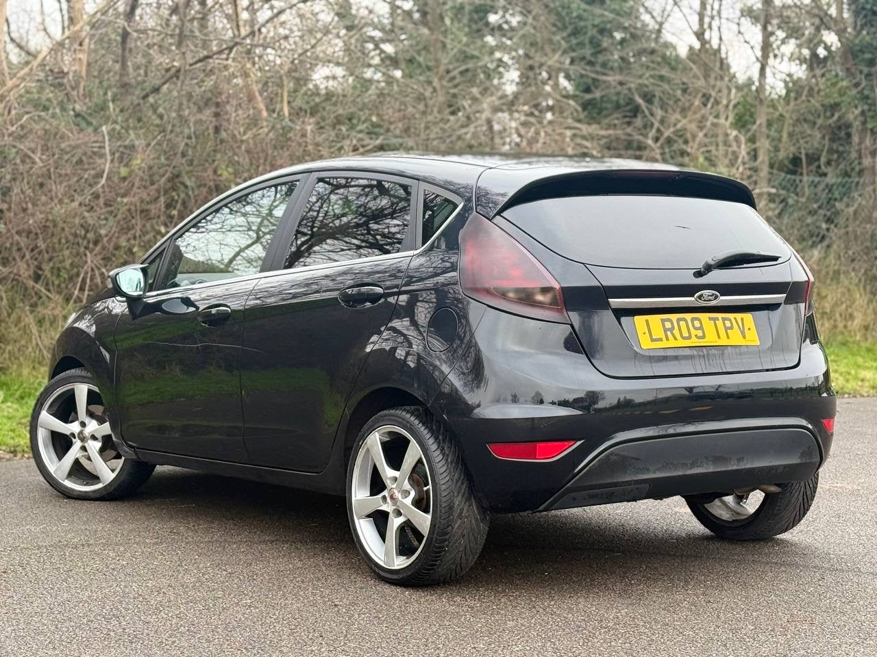 FORD FIESTA 1.6 Titanium 5dr