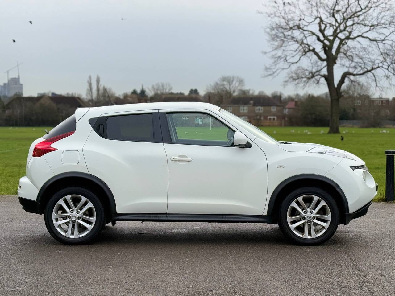 NISSAN JUKE 1.6 Acenta 5dr [Premium Pack]