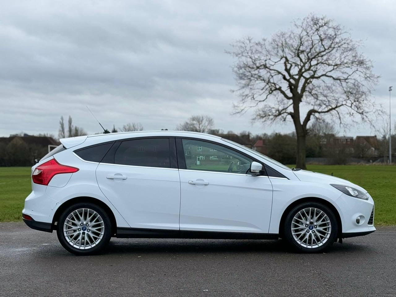 FORD FOCUS 1.0 125 EcoBoost Zetec 5dr