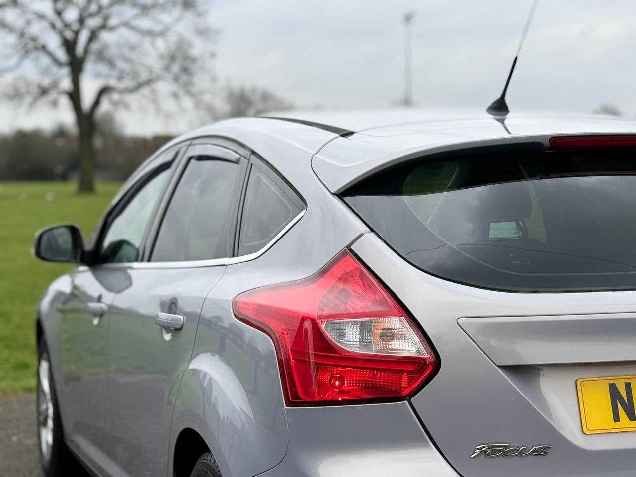 FORD FOCUS 1.6 125 Zetec 5dr