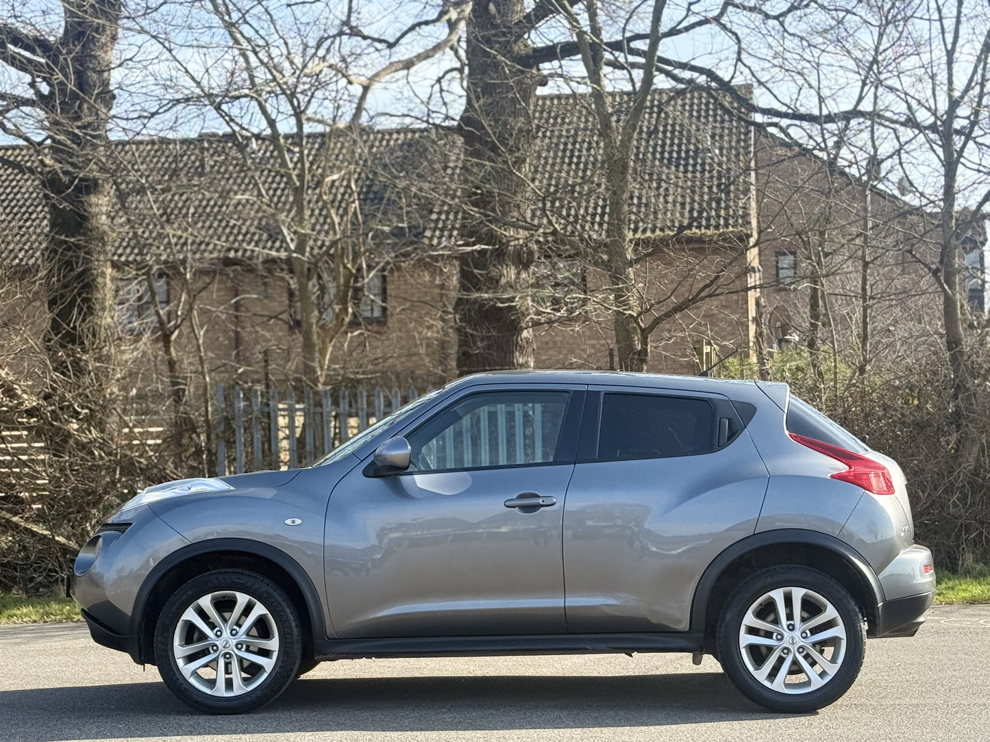 NISSAN JUKE 1.6 Tekna 5dr